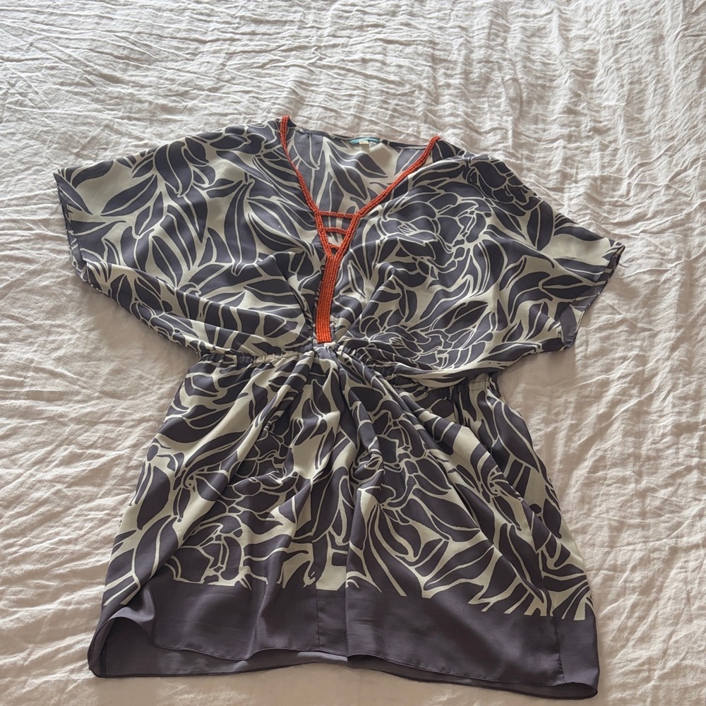 Leifnotes by anthropology Gray and Cream Blouse with Orange Accents
